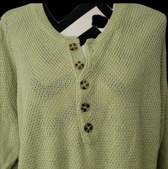 New Directions Top - Picture 2 of 3